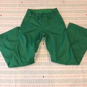Women’s North Face Kelly green ski pants size XS